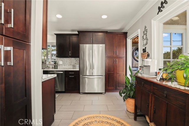 Detail Gallery Image 13 of 35 For 5640 E Deborah, Long Beach,  CA 90815 - 2 Beds | 2 Baths