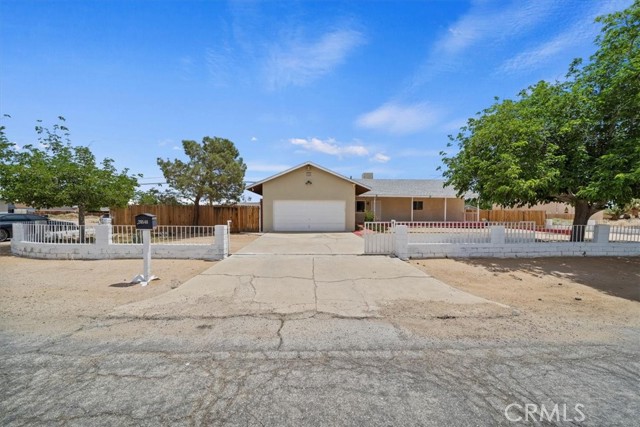Detail Gallery Image 7 of 49 For 20548 Neuralia Rd, California City,  CA 93505 - 3 Beds | 2 Baths