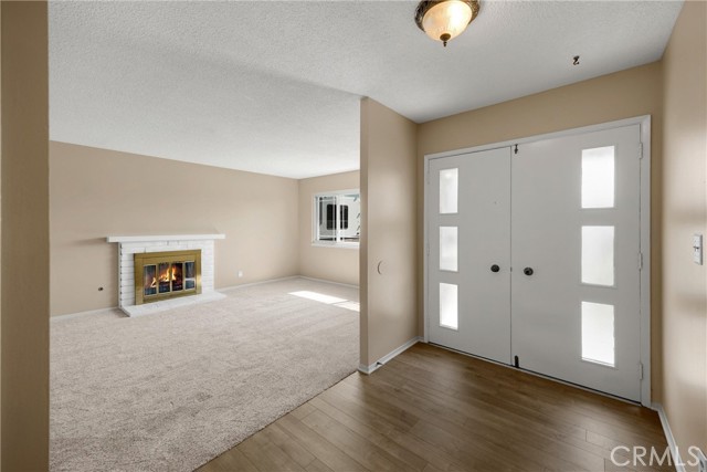 917 N Fuchsia Avenue, Ontario CA: https://media.crmls.org/medias/01bb4197-d34d-4931-917e-b55571185339.jpg