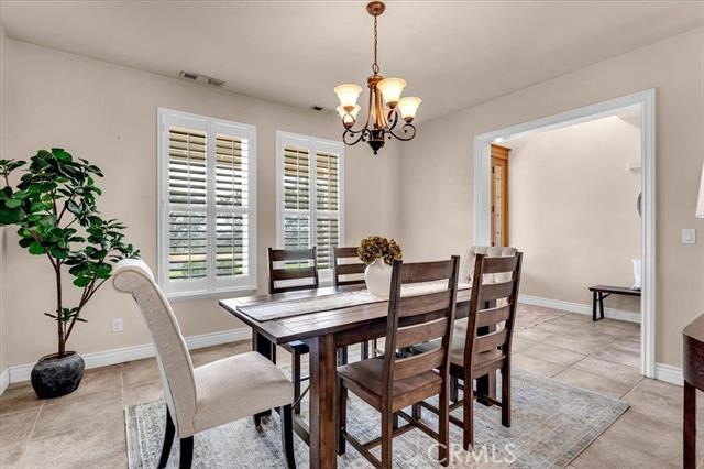 Detail Gallery Image 9 of 73 For 15125 N Kobbuntie Ct, Red Bluff,  CA 96080 - 5 Beds | 3/1 Baths