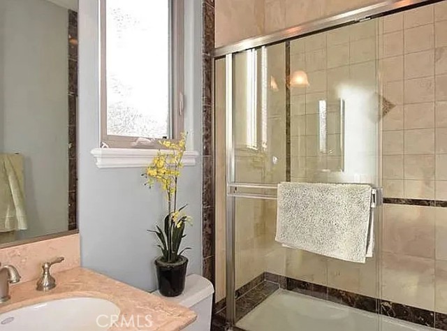 Detail Gallery Image 20 of 21 For 3200 Elm Ave, Manhattan Beach,  CA 90266 - 5 Beds | 4/1 Baths