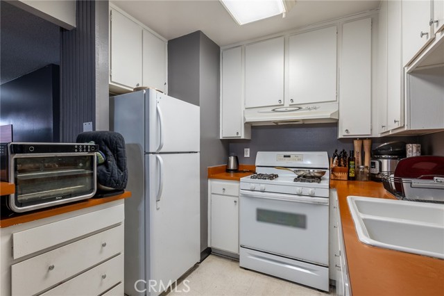 Detail Gallery Image 12 of 26 For 1101 W Macarthur Bld #212,  Santa Ana,  CA 92707 - 1 Beds | 1 Baths