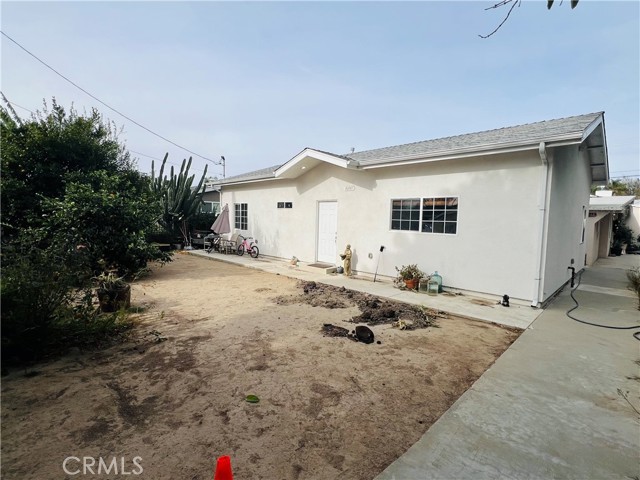 Detail Gallery Image 1 of 1 For 16047 Chatsworth, Granada Hills,  CA 91344 - 2 Beds | 2 Baths