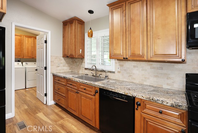 Detail Gallery Image 9 of 47 For 61 Saddleback Rd, Tustin,  CA 92780 - 3 Beds | 2 Baths