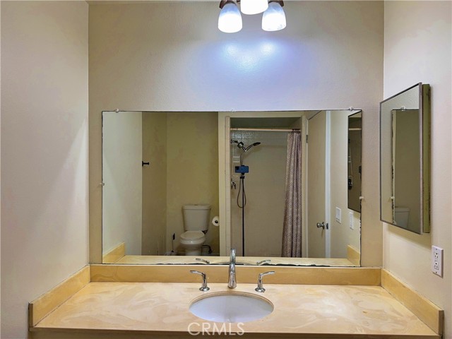 Detail Gallery Image 31 of 50 For 4177 Manhattan Beach Blvd., Lawndale,  CA 90260 - 3 Beds | 3 Baths