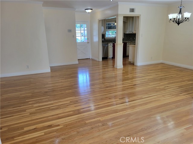 7700 Mason Avenue, Winnetka CA: https://media.crmls.org/medias/01bd87a5-1061-4e39-88b6-f037e06b0ea5.jpg