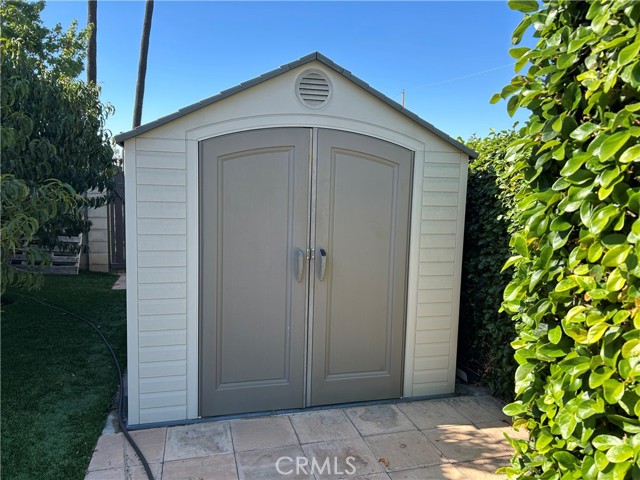 Detail Gallery Image 29 of 35 For 3681 Chateau Ct, Riverside,  CA 92505 - 3 Beds | 2 Baths