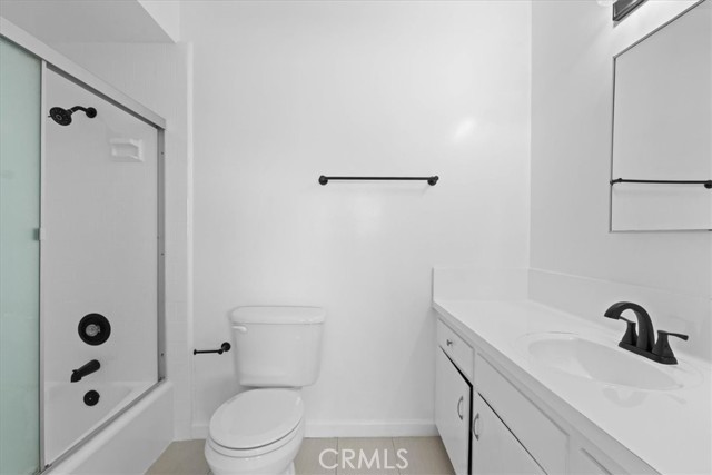 Detail Gallery Image 33 of 39 For 5829 E 2nd, Long Beach,  CA 90803 - – Beds | – Baths