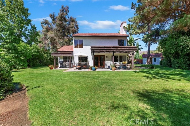 11928 Vista De Cerros Drive, Moreno Valley CA: https://media.crmls.org/medias/01be49ee-138e-448f-b609-e477d936ab94.jpg