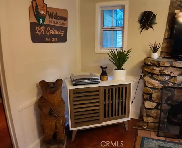 810 Lake Drive, Lake Arrowhead CA: https://media.crmls.org/medias/01be51cb-65a2-43cc-915a-b8e5786a9b95.jpg