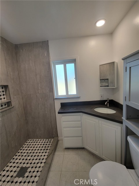 Image 15 of 19 For 8101 Taylor  