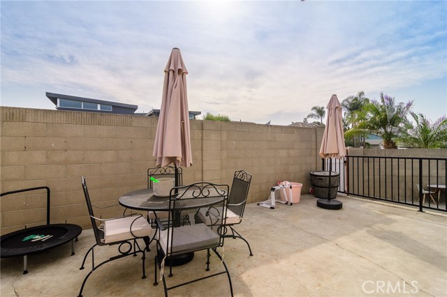 Detail Gallery Image 16 of 30 For 20731 Brookdale Ln, Huntington Beach,  CA 92646 - 3 Beds | 2 Baths