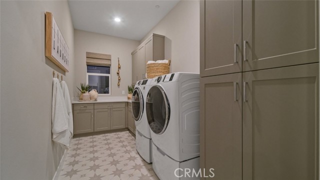 Detail Gallery Image 26 of 35 For 29409 via Diamante, Valencia,  CA 91354 - 3 Beds | 3/1 Baths