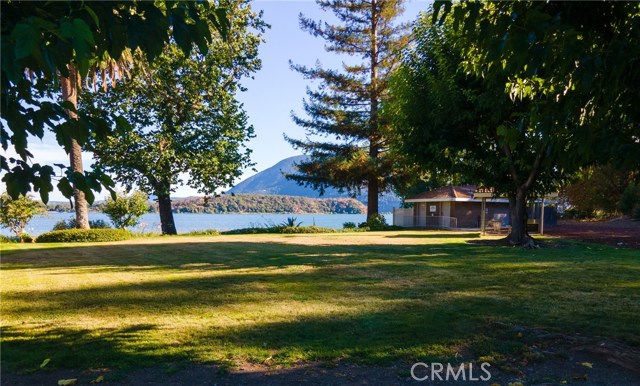 8336 Paradise Valley Boulevard, Lucerne CA: https://media.crmls.org/medias/01c047fc-c7db-4197-9330-a68a29512bee.jpg