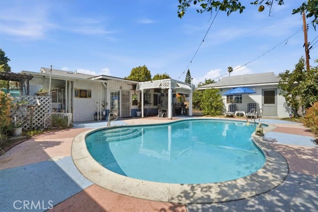 Image 11 of 31 For 138 Fernwood