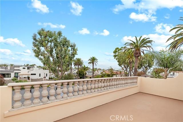 Detail Gallery Image 28 of 34 For 504 Marguerite Ave, Corona Del Mar,  CA 92625 - 3 Beds | 2/1 Baths