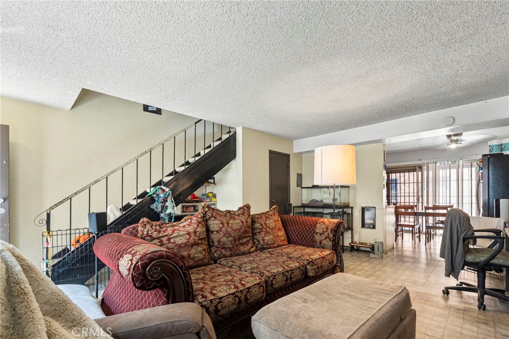 MLS #OC25222143 image #24