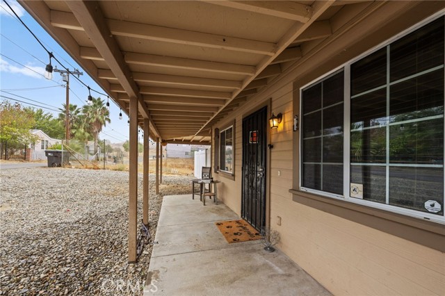 Detail Gallery Image 4 of 27 For 23939 Elsinore Ln, Menifee,  CA 92587 - 3 Beds | 1 Baths