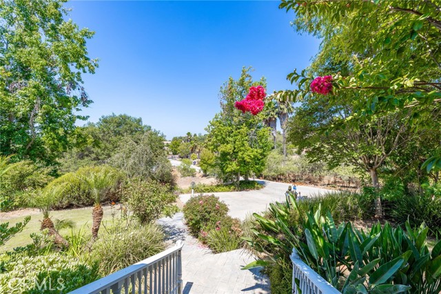 3352 Via Zara, Fallbrook CA: https://media.crmls.org/medias/01c24c0a-0796-4ce2-8926-2d57a49f9ae2.jpg