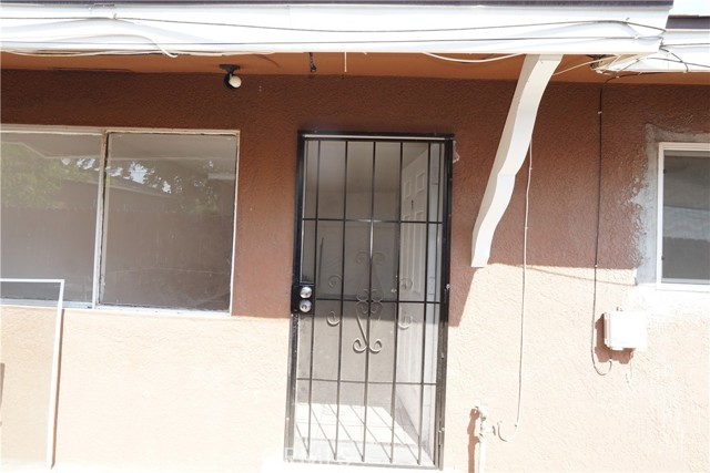 1108 Monterey Street, Bakersfield CA: https://media.crmls.org/medias/01c28d35-ddb5-4cb1-a560-af0ea2c24eb7.jpg