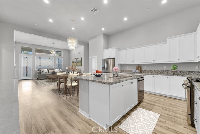 35179 Rockford Way, Murrieta CA: https://media.crmls.org/medias/01c526fd-8ca0-4626-bf19-b528bb8c60c4.jpg