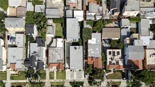 3031 3033 Vineyard Avenue, Los Angeles CA: https://media.crmls.org/medias/01c55d25-fa8a-4fa7-93f1-2942984d8dfd.jpg