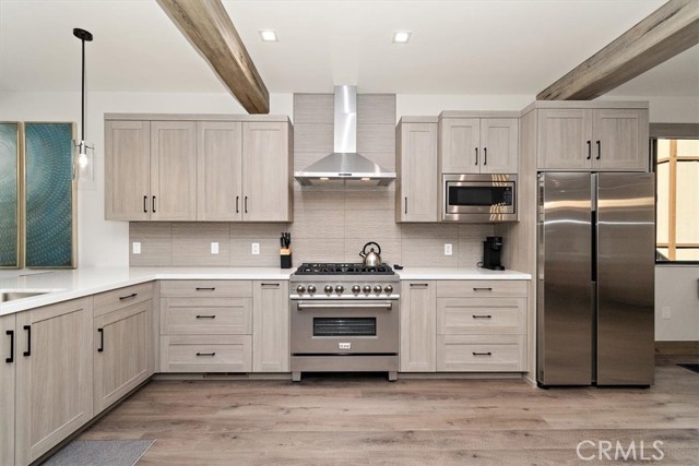 Detail Gallery Image 10 of 51 For 679 Summit Bld, –,  CA 92315 - 8 Beds | 6/2 Baths
