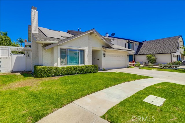 5528 Voletta Place, Valley Village CA: https://media.crmls.org/medias/01c6415b-6776-481d-bd02-afea5fa4692d.jpg