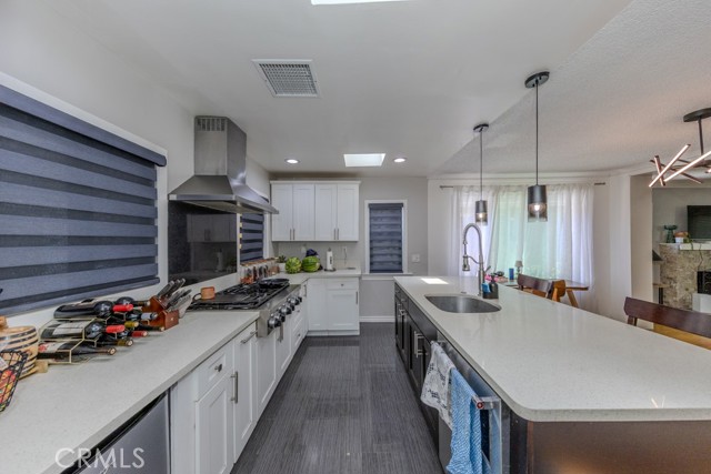 4712 Townsend Avenue, Los Angeles CA: https://media.crmls.org/medias/01c70b62-3730-4392-bcbb-8ee728c96fe8.jpg