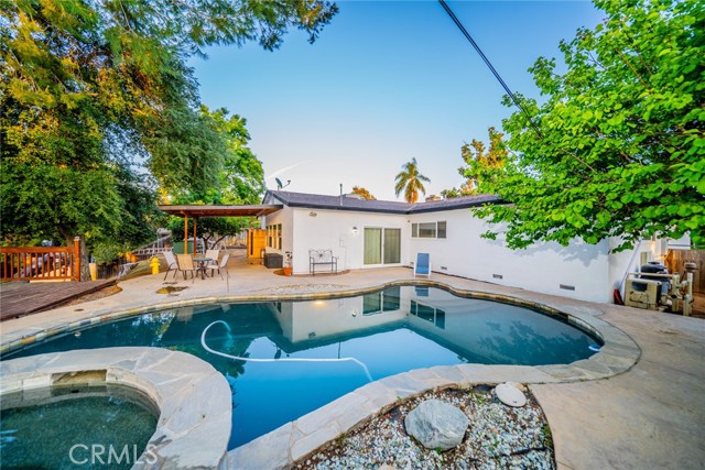 533 Via Vista Dr, Redlands CA: https://media.crmls.org/medias/01c71a4e-513c-4d2a-9dcd-8a8605ea006f.jpg