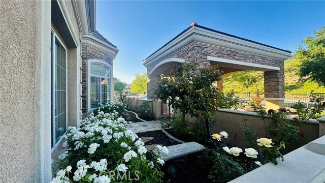 4069 Nancy Circle, Corona CA: https://media.crmls.org/medias/01c7409a-11d7-421f-b97a-e85b19007dd0.jpg