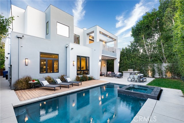 Detail Gallery Image 16 of 49 For 4175 Greenbush Ave, Sherman Oaks,  CA 91423 - 5 Beds | 6 Baths
