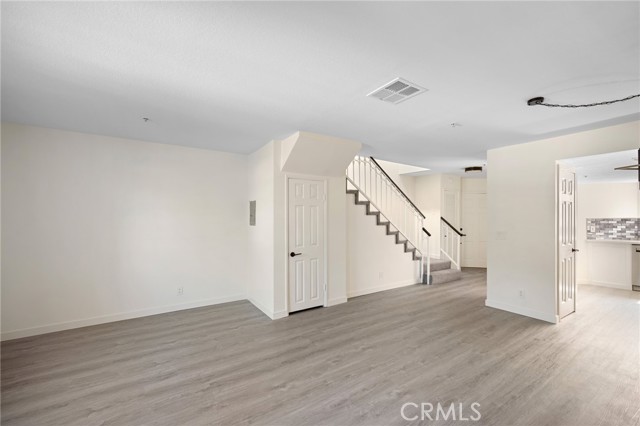 Detail Gallery Image 8 of 29 For 537 N Adams St #207,  Glendale,  CA 91206 - 2 Beds | 2/1 Baths