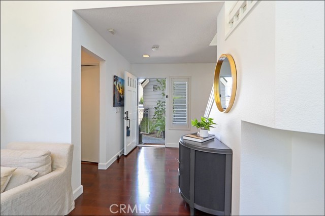 3 Primrose, Aliso Viejo CA: https://media.crmls.org/medias/01c899b7-8c74-4fca-b996-878054a66f96.jpg