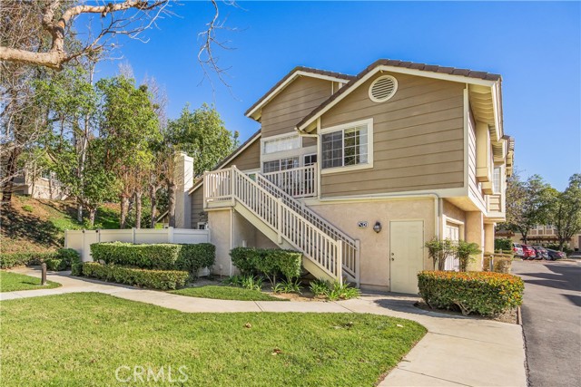 Detail Gallery Image 3 of 30 For 2601 S Quarry #D,  Walnut,  CA 91789 - 2 Beds | 2 Baths