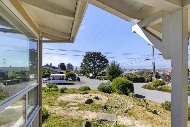 Detail Gallery Image 16 of 50 For 1000 Ridgeway, Morro Bay,  CA 93442 - 3 Beds | 2/1 Baths