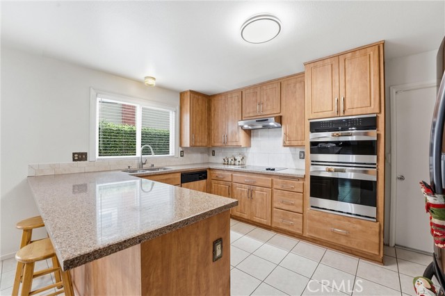 Image 6 of 23 For 22712 Foxborough