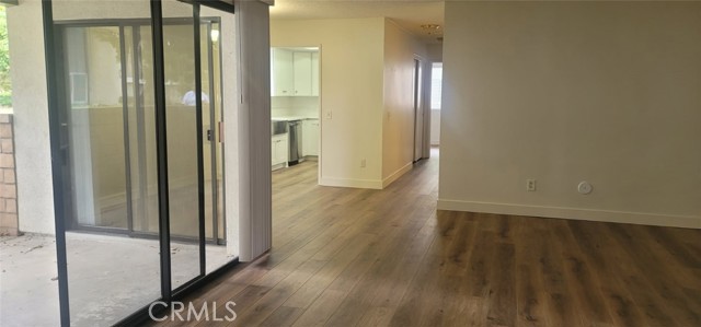 Detail Gallery Image 8 of 14 For 8633 Portola Ct 15a,  Huntington Beach,  CA 92646 - 2 Beds | 2 Baths