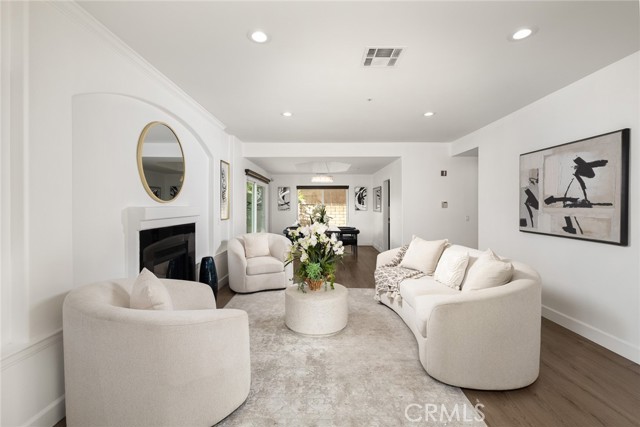 Detail Gallery Image 5 of 31 For 590 S 3rd, Arcadia,  CA 91006 - 4 Beds | 3 Baths