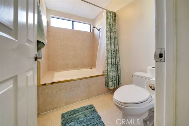 Detail Gallery Image 16 of 24 For 5656 Maricopa Dr, Simi Valley,  CA 93063 - 3 Beds | 2/1 Baths