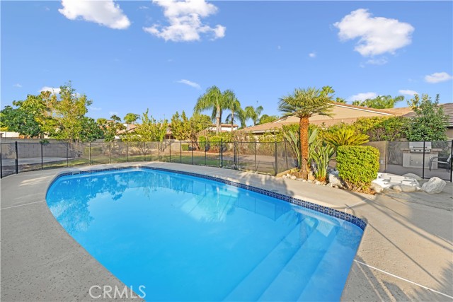 Detail Gallery Image 30 of 40 For 30340 Channel Way Dr, Canyon Lake,  CA 92587 - 3 Beds | 2/1 Baths