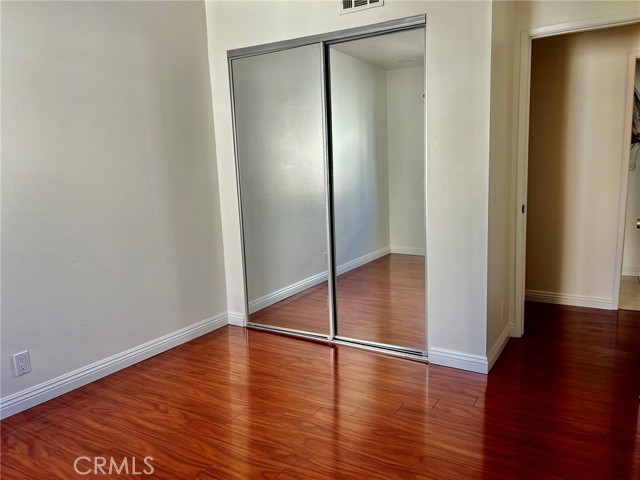 Detail Gallery Image 16 of 40 For 19451 Sherman Way #501,  Reseda,  CA 91335 - 3 Beds | 2/1 Baths