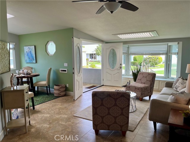 Detail Gallery Image 7 of 19 For 13824 Fresh Meadow Ln., M3-13g, Seal Beach,  CA 90740 - 2 Beds | 2 Baths