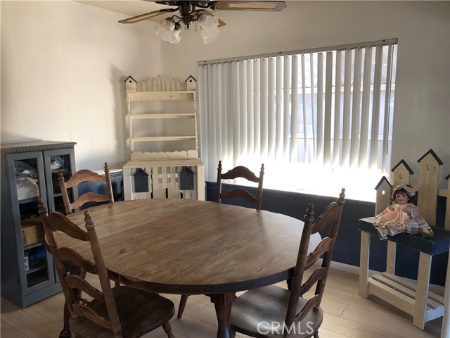 Detail Gallery Image 10 of 27 For 307 S Smith, Corona,  CA 92882 - 2 Beds | 2 Baths