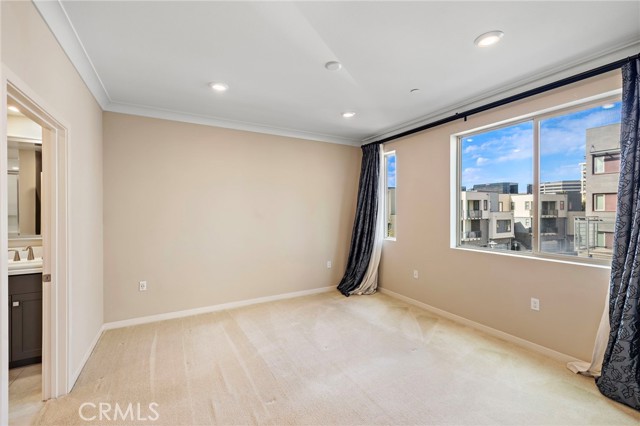 Detail Gallery Image 6 of 20 For 111 Bowery, Irvine,  CA 92612 - 2 Beds | 2 Baths