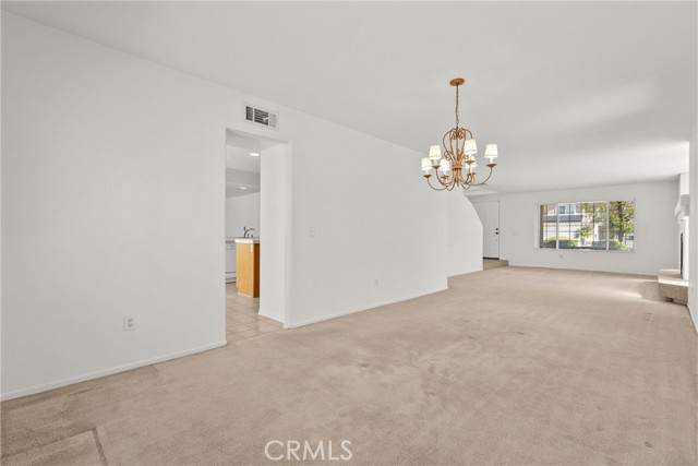 Detail Gallery Image 9 of 39 For 5564 Capri Ct, Palmdale,  CA 93552 - 6 Beds | 3 Baths