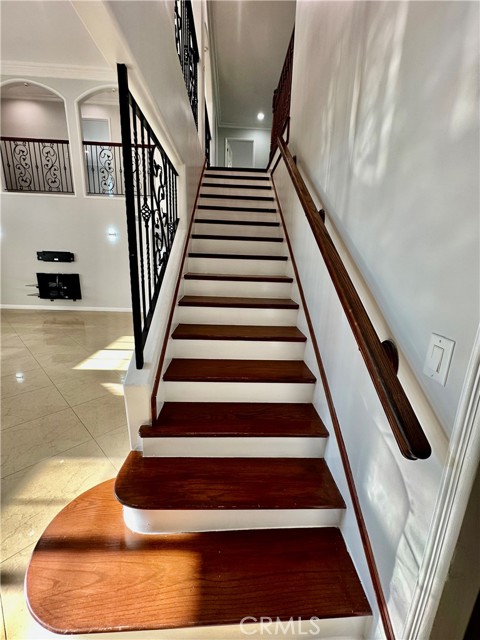 Detail Gallery Image 29 of 56 For 10760 Des Moines Ave, Porter Ranch,  CA 91326 - 3 Beds | 2/1 Baths