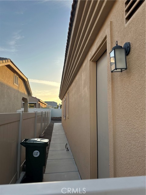 Detail Gallery Image 4 of 19 For 10030 El Dorado St, Apple Valley,  CA 92308 - 2 Beds | 2/1 Baths