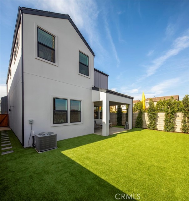 Detail Gallery Image 19 of 21 For 18013 Roch Ct, Fountain Valley,  CA 92708 - 3 Beds | 3/1 Baths