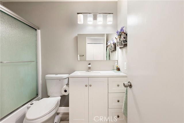 Detail Gallery Image 17 of 34 For 25885 Trabuco #213,  Lake Forest,  CA 92630 - 2 Beds | 1/1 Baths